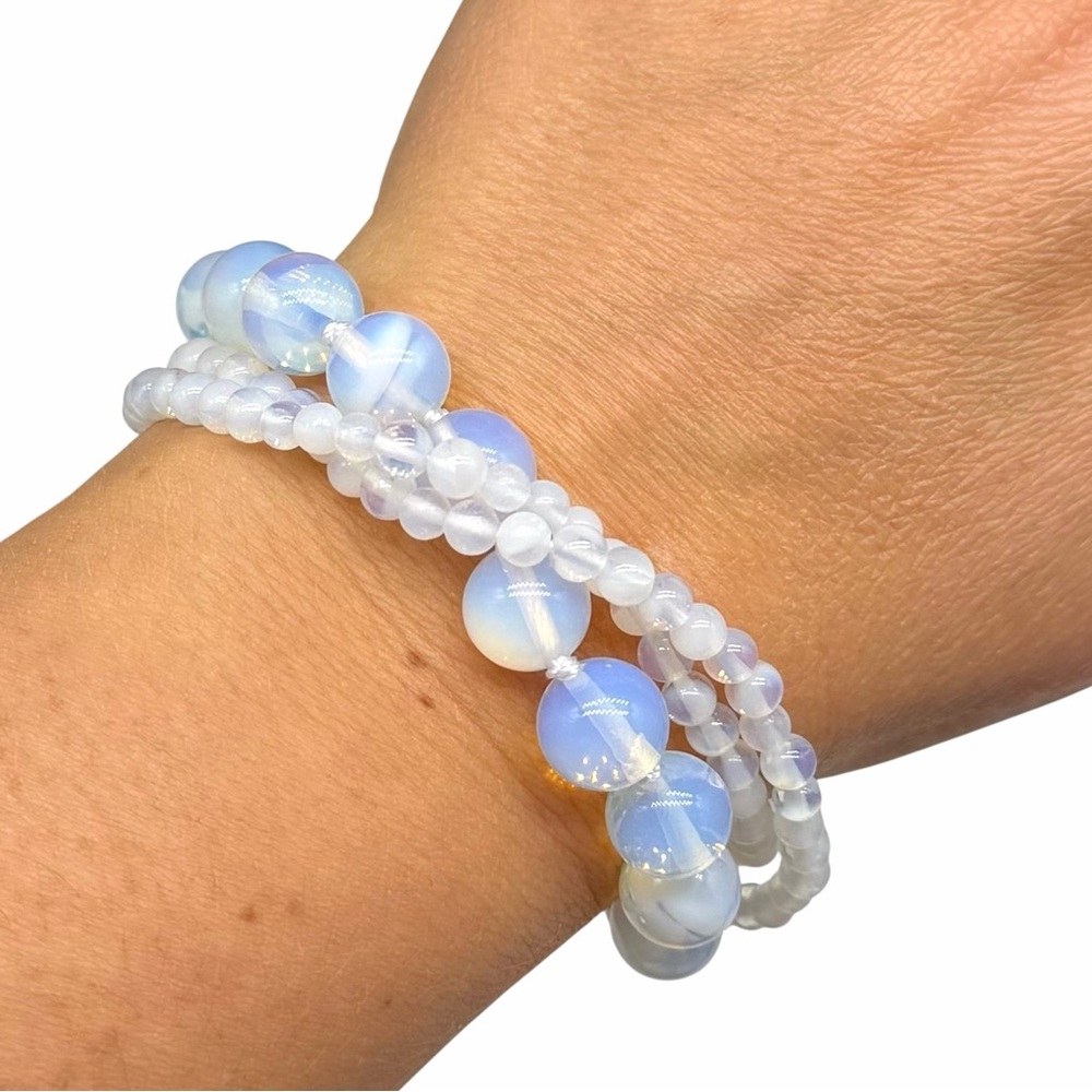 Opalite Beaded Bracelet Rhinestone Magnetic Clasp Crystal White Clear Wrap
